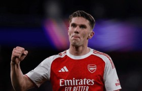 阿森纳双线飘红!西媒力挺冲双冠,名宿却揪出一大隐患