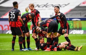 德甲强弱对话!法兰克福主场迎战柏林联合,降级区球队能否绝境求生?